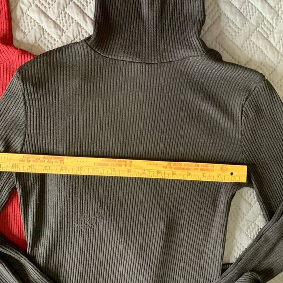 Elegant Turtleneck Sweater Dress - Charcoal and Scarlet - Picture 2 of 5